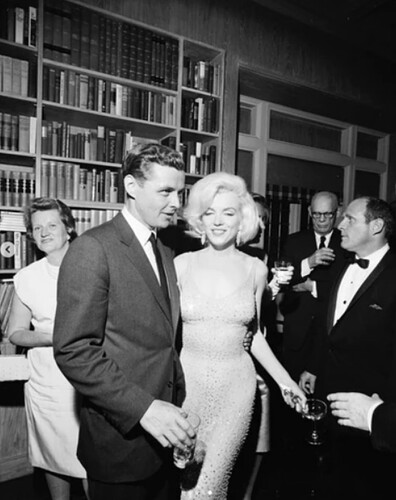 {2FD579DD-FD71-4EA6-B8BA-D10B80D3DE87}