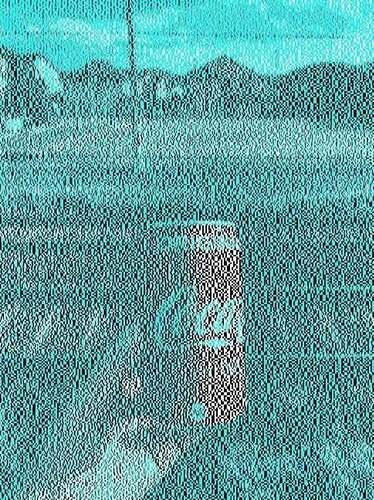 there-is-no-red-in-this-picture-your-brain-is-filling-in-v0-h96mumkb2ref1